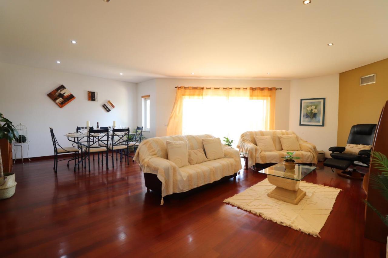 3-bed Townhouse With Pool In Balaia Ferienhaus