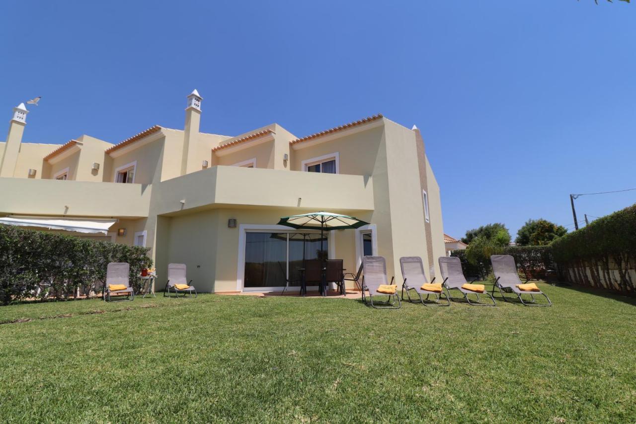Ferienhaus 3-bed Townhouse With Pool In Balaia *